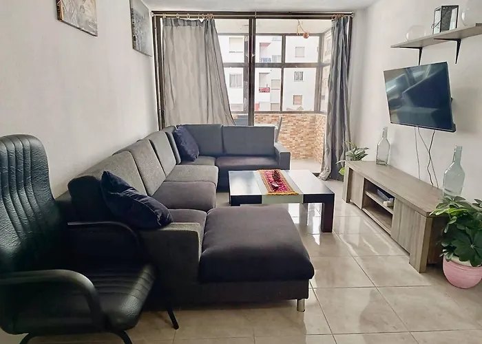 Con Piscina En Апартаменты Адехе