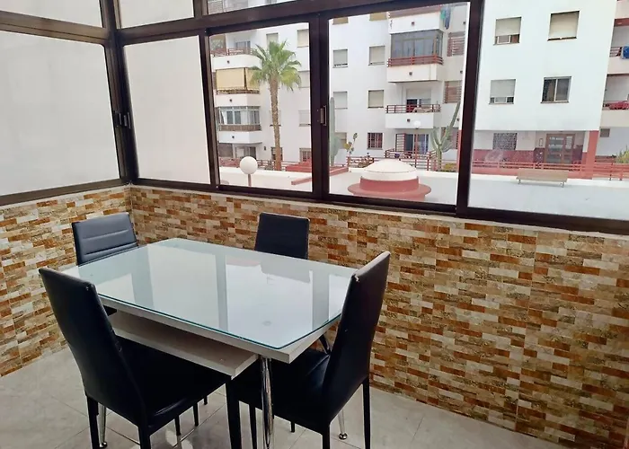 Con Piscina En * Адехе