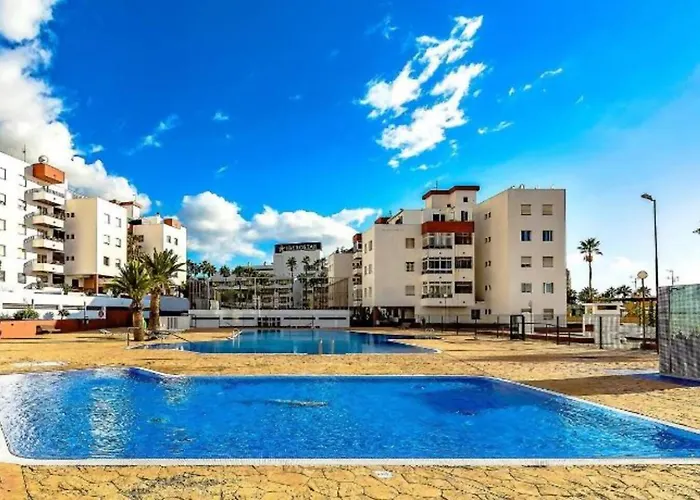 Апартаменты Con Piscina En