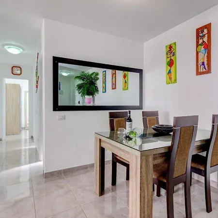 En Palmeras Del Sur Apartment *