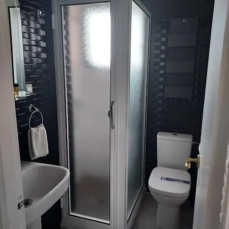 Con Piscina En Apartmán *