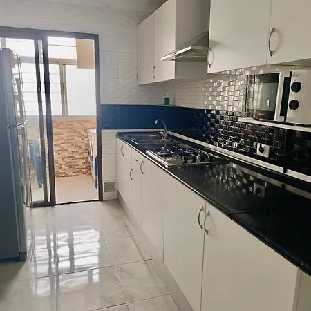 Con Piscina En * Адехе