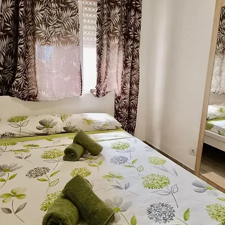 Con Piscina En Апартаменти *