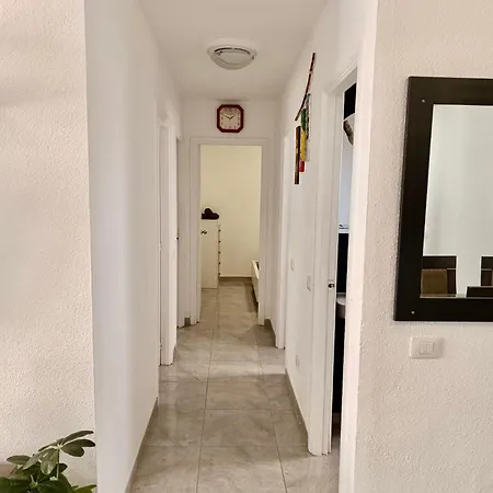 Con Piscina En Apartmán