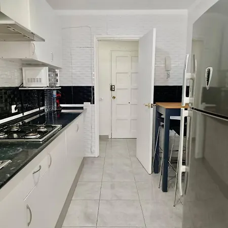 Апартаменти Con Piscina En *