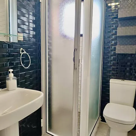 Con Piscina En Apartmán