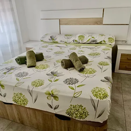 Con Piscina En Apartment Costa Adeje (Tenerife)