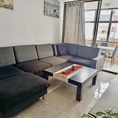 Con Piscina En Apartment