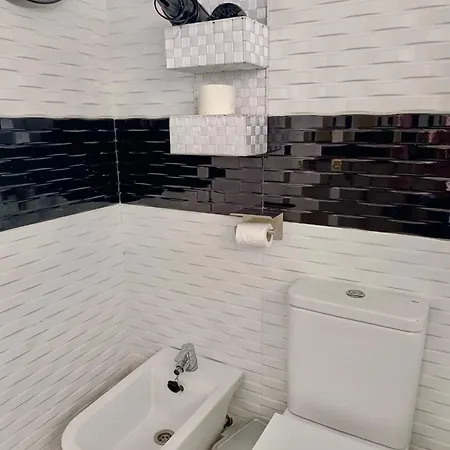 Apartment Con Piscina En